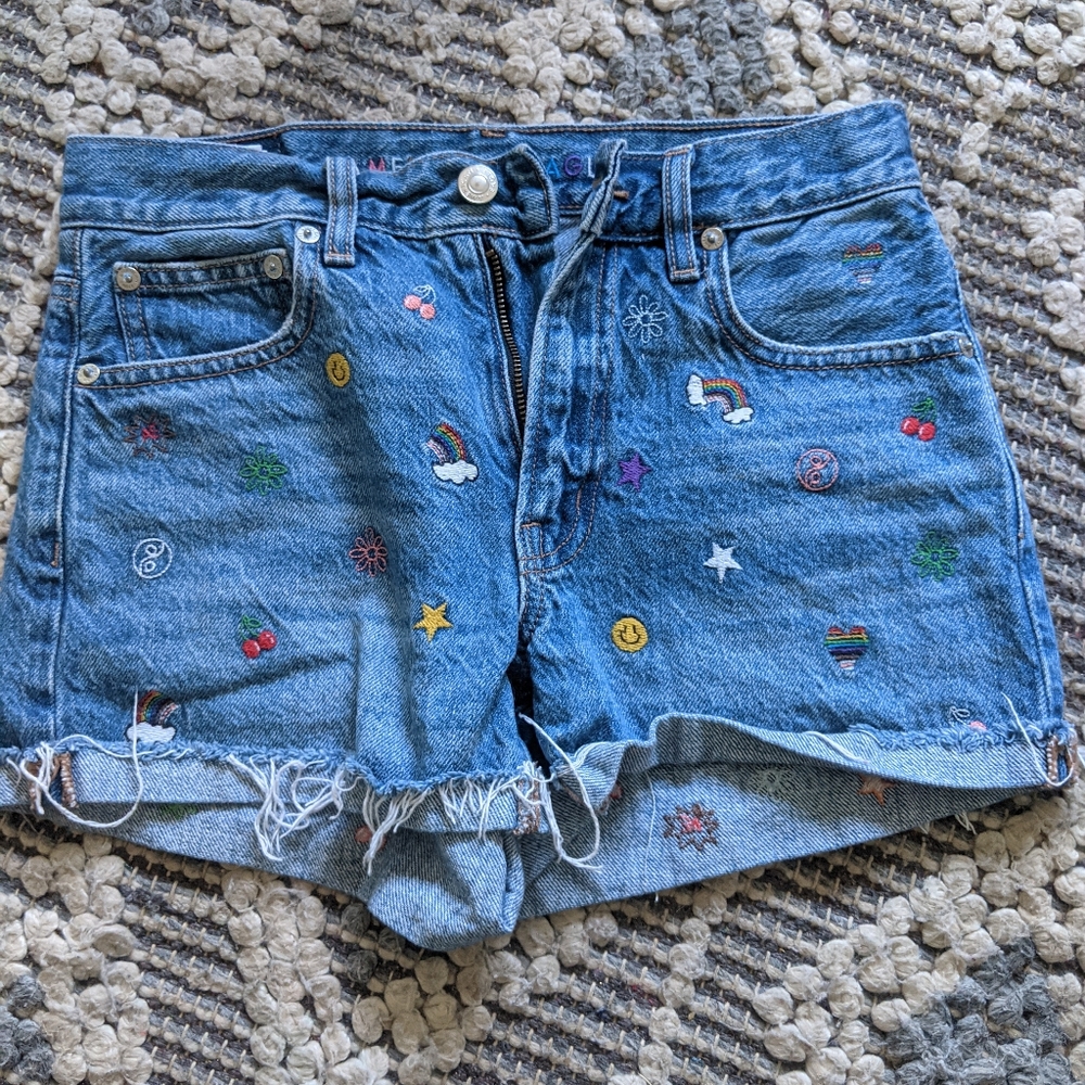 Women's embroidered jeans shorts